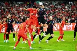 kaiyun app-强队对决！欧洲预选赛中的焦点对抗引人关注()